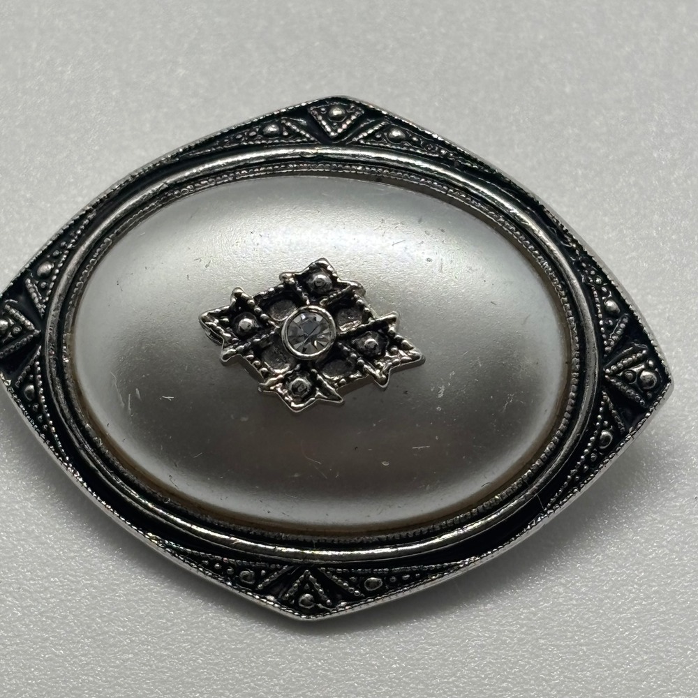 Avon Brooch Pin Silver Tone Faux Pearl Rhinestone Victorian Revival